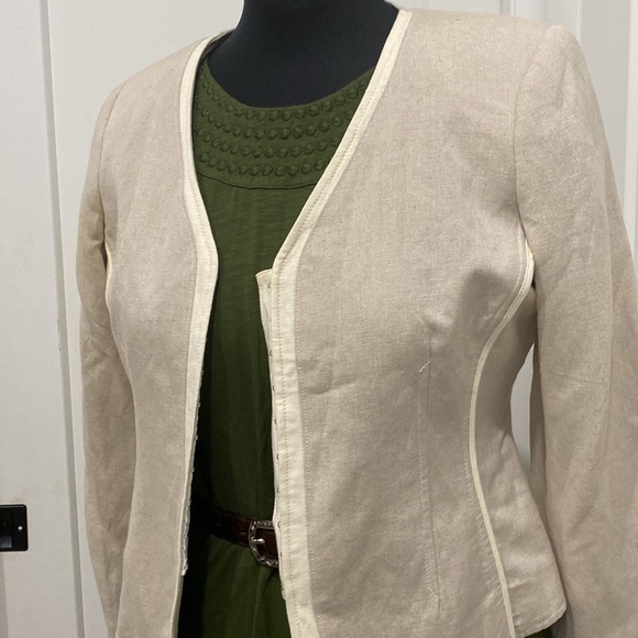 NWT Harve Benard Linen Blazer |Size 12P - Picture 10 of 13